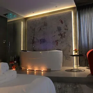 suite28.lecce-hotels.com/